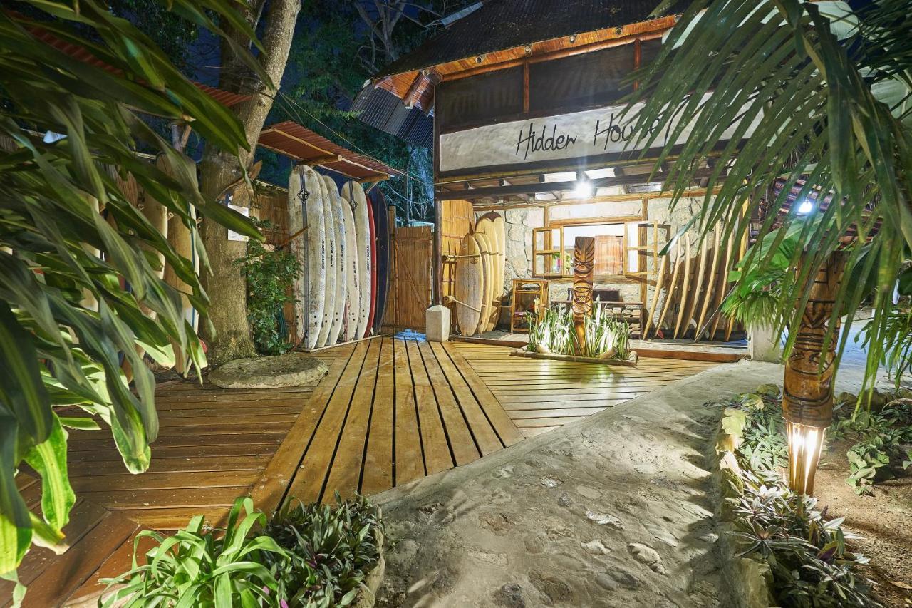 Hidden House Hostel Party Montanita Exterior photo